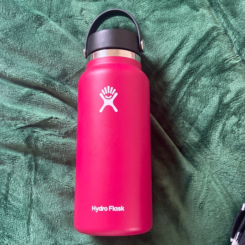 30oz red hydro flask